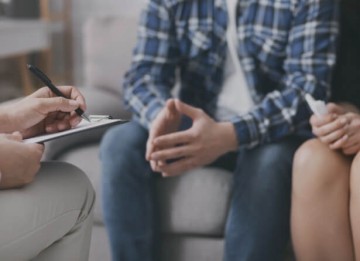 Вызов скорой психиатрической помощи в Яровом